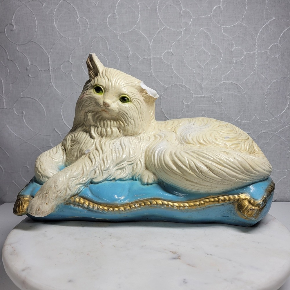 VTG Ceramic Persian Cat Bank White Kitty Blue Pillow Kitschy Chalkware READ